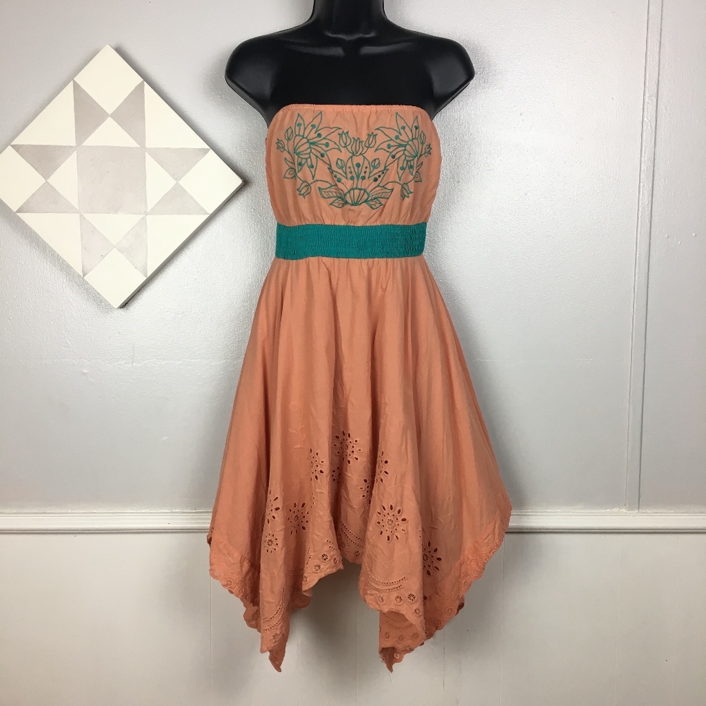 Flying Tomato Strapless Floral Embroidered Dress M